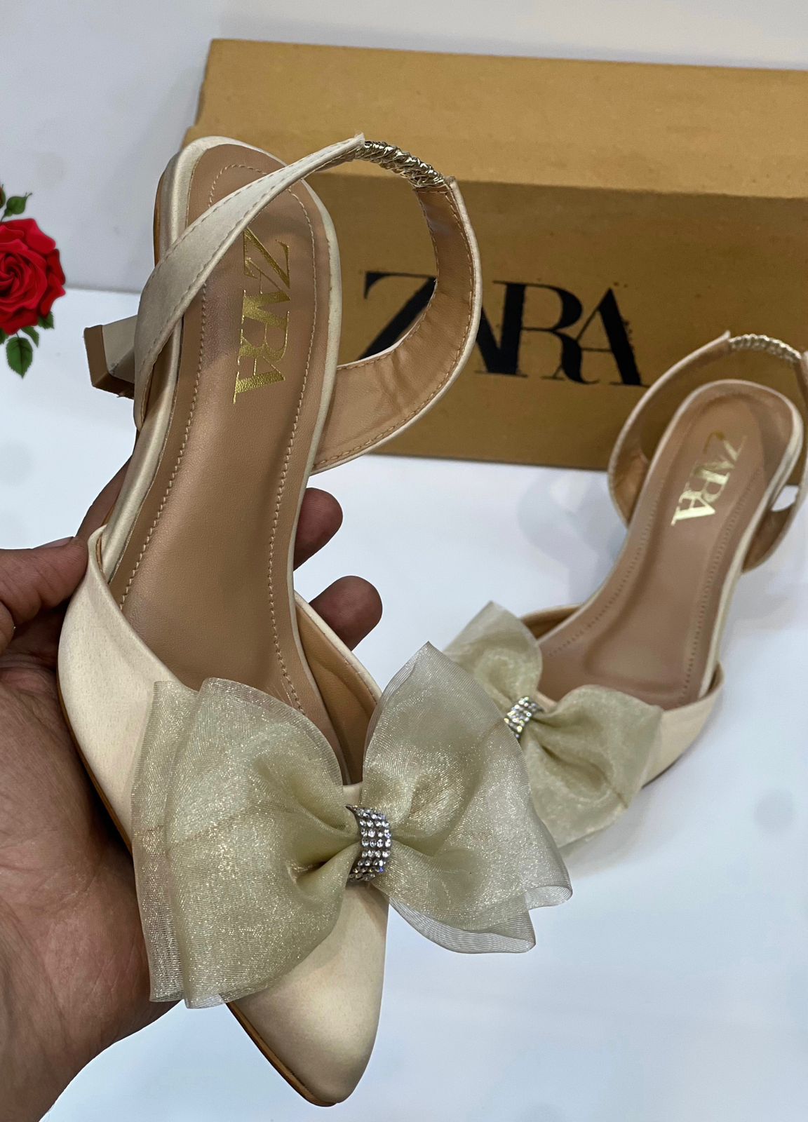 Velona Bow Tissue Heel (Fown)