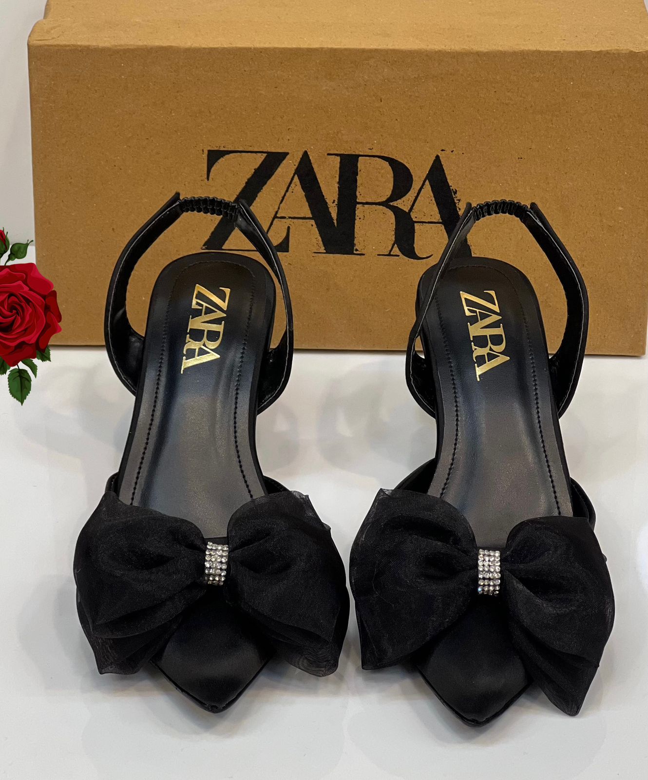 Velona Bow Tissue Heel (Black)