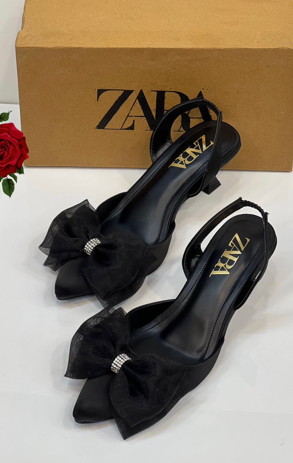 Velona Bow Tissue Heel (Black)